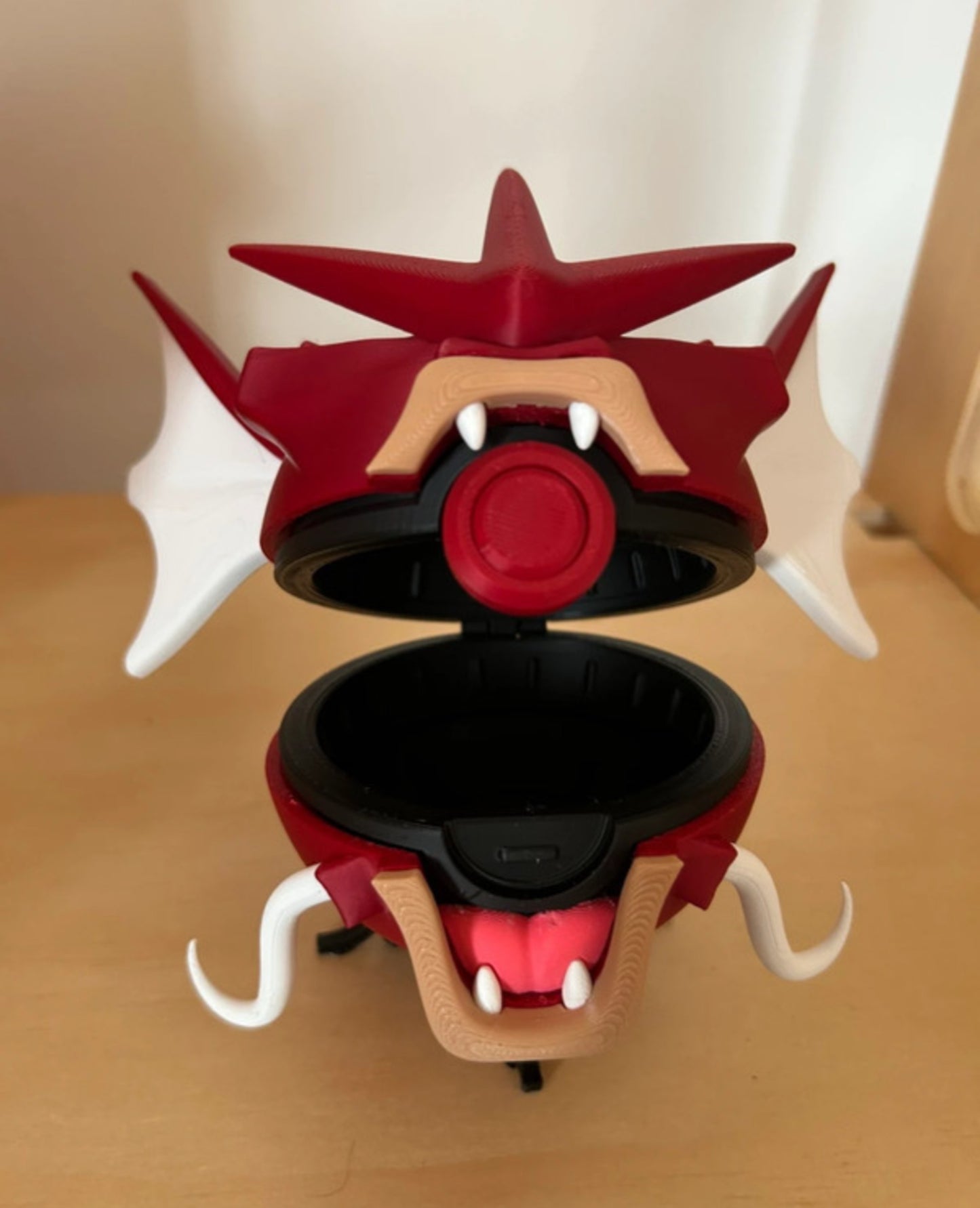 Shiny Gyrados Bal